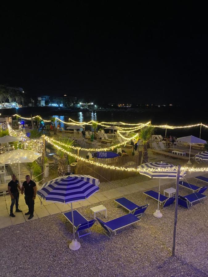 Ferienwohnung Casa Vacanza Tindara Civitavecchia Exterior foto